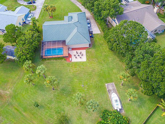 3rd image of 1309 Heritage Acres Blvd