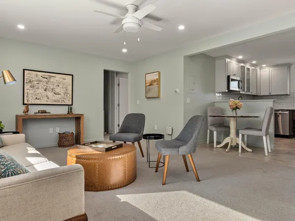 1 Morgan Mnr APT 7, Lenox, MA 01240