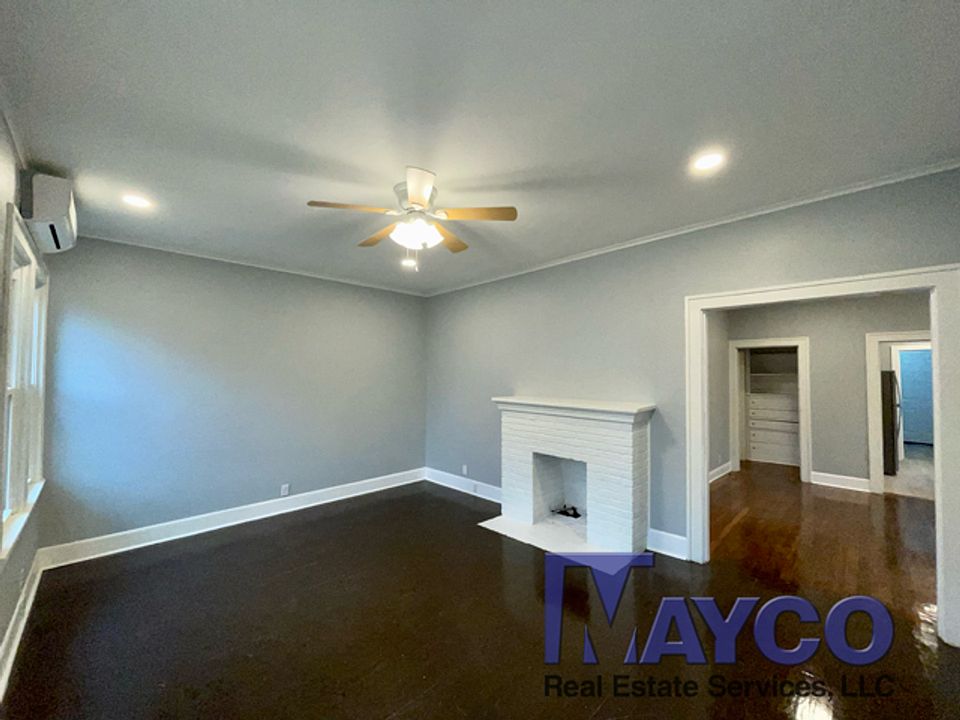 1st image of 245 Dalzell St