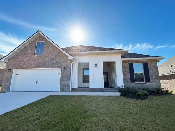 2735 Louis Cir, Crestview, FL 32536
