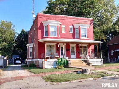 227 W Pine St, Canton, IL, 61520