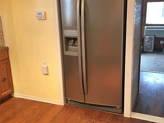 5th image of 1580 N Terrace Dr