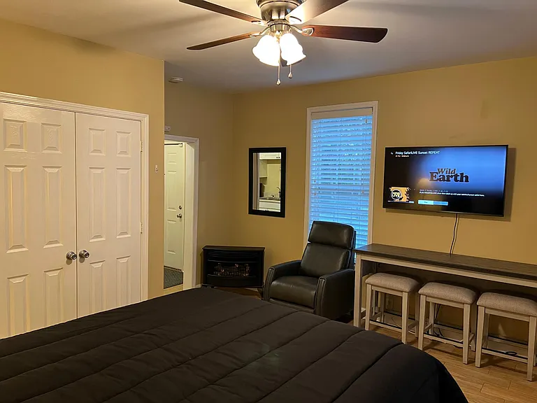 101 Maple St #1 — Photo 16