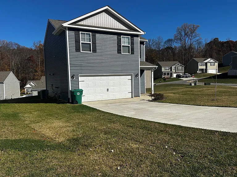 3113 Berna Way — Photo 5