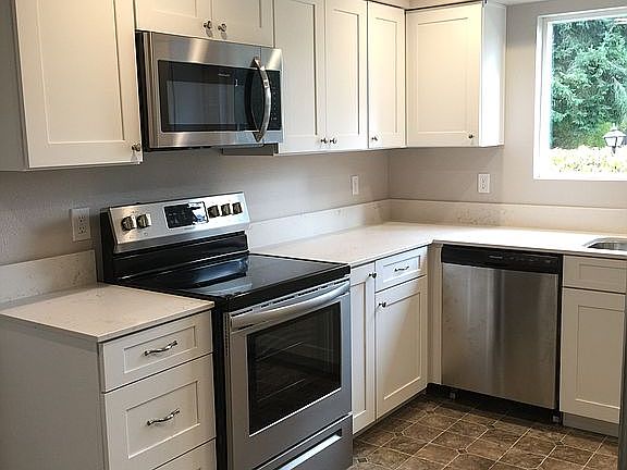 2nd image of 5008 19th Ave SE