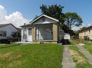 4042 Piedmont Dr, New Orleans, LA 70122