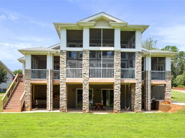 1145 Cherokee Rd, Townville, SC 29689