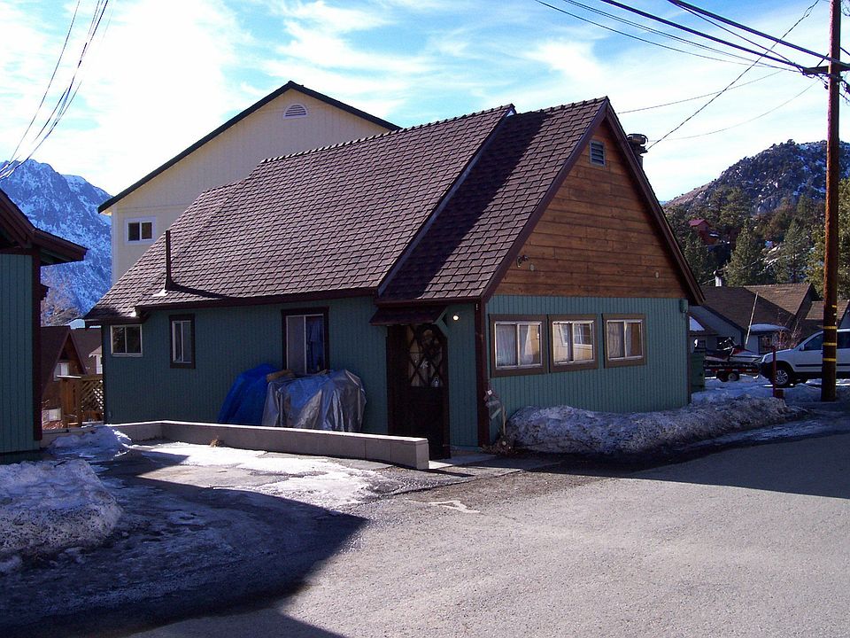 2nd image of 61 Knoll Ave