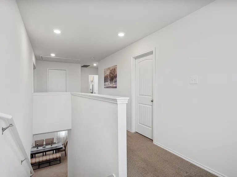 1208 Ravenside Cv — Photo 20