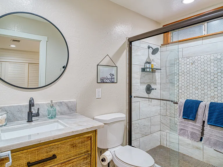 6815 Mount Shasta Ave — Photo 11