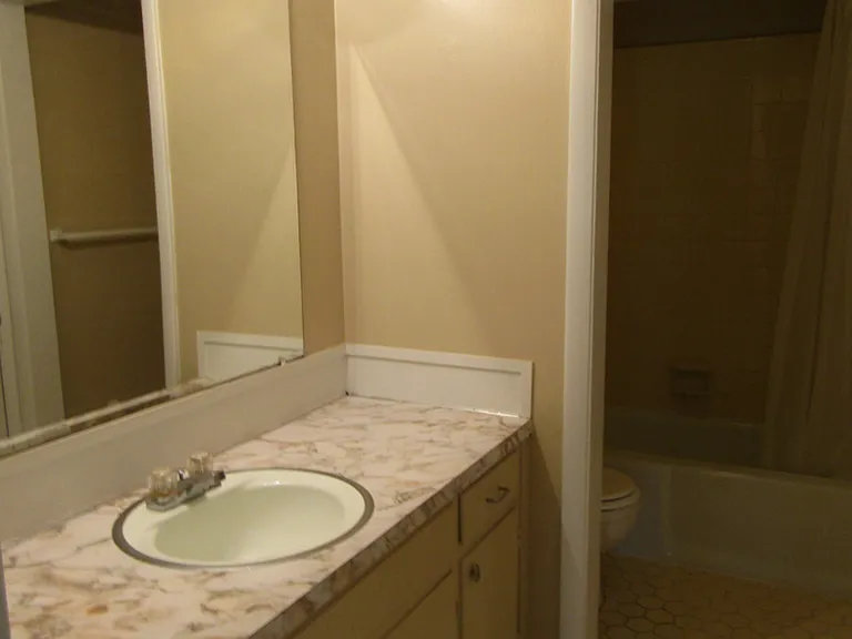 25 Laramie Cv — Photo 3