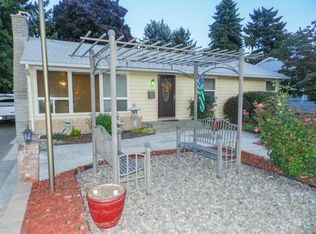 213 N 29th Ave, Yakima, WA 98902