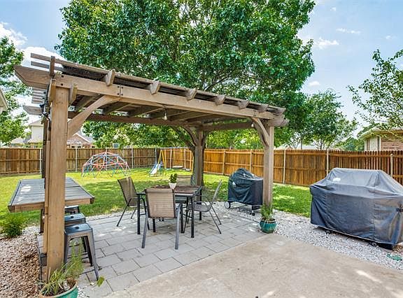 2nd image of 7309 Sand Pine Dr