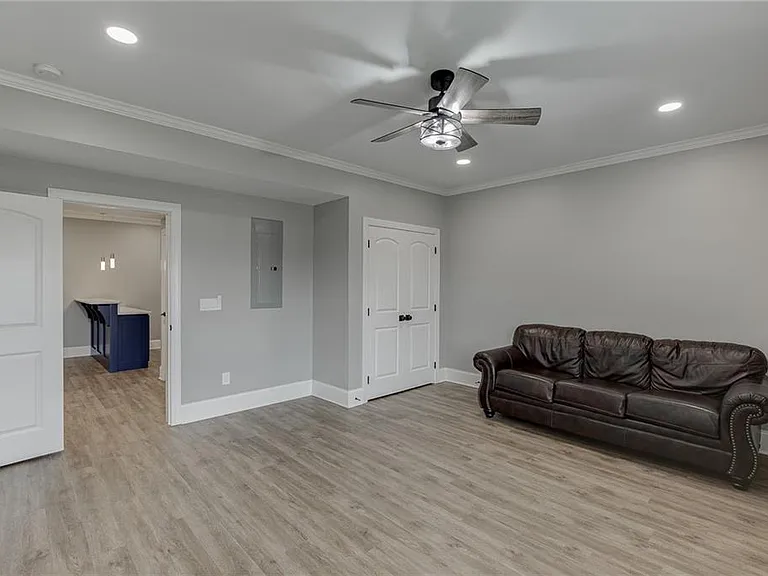 4612 Grandview Pkwy — Photo 69