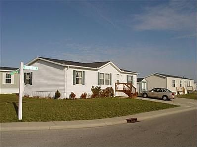 1st image of 11067 Oakwood Village Blvd