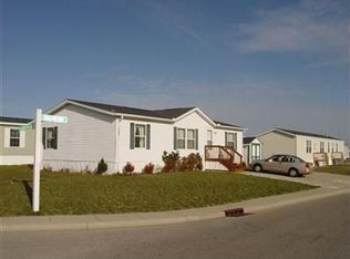11067 Oakwood Village Blvd, Miamisburg, OH 45342