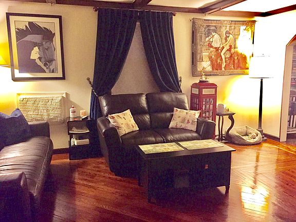 Solid hardwood floors 