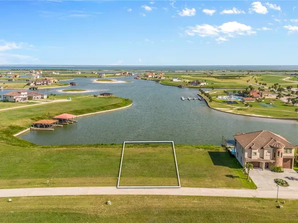 336 E Lago Loop Rd, Pt O Connor, TX 77982