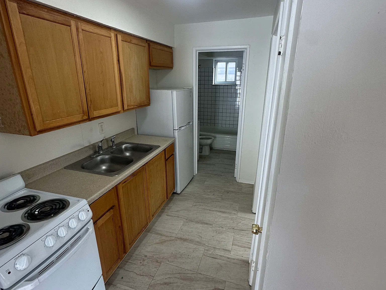 1 bed, 700 sqft, $725 — Photo 2