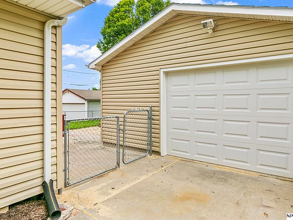 4th image of 4629 N 95th St