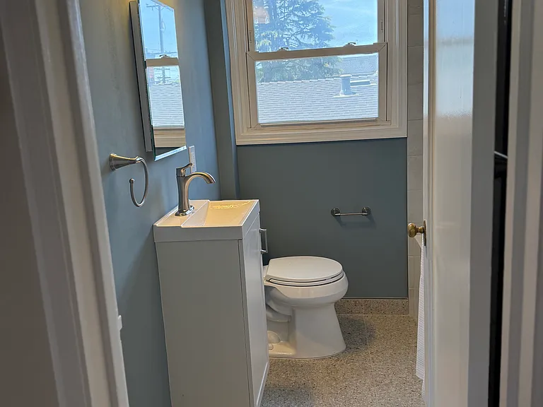 1362 High St — Photo 7