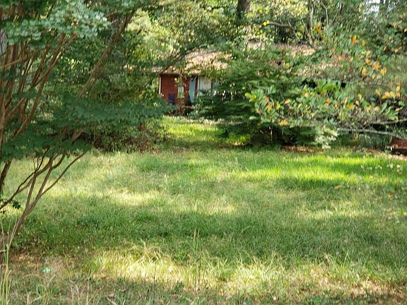 3rd image of 5670 Feldwood Rd