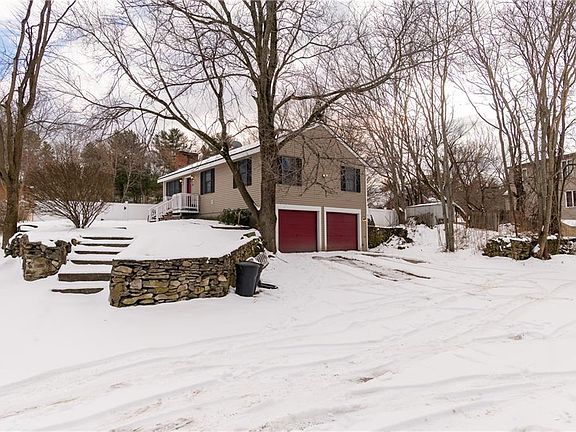3rd image of 23 Providence Pike