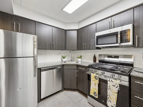 Leverington Court Apartments