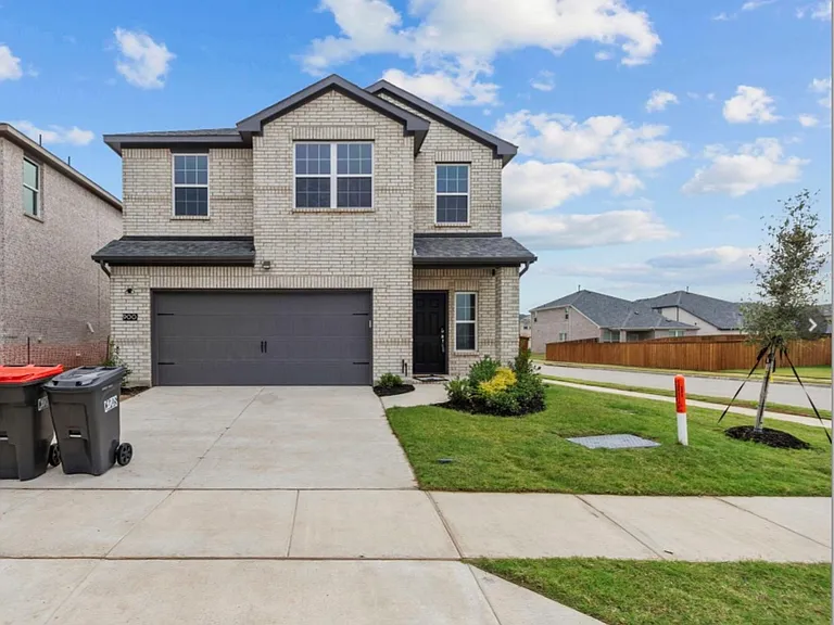 900 Portina Dr — Photo 9
