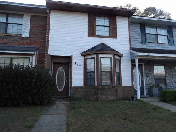 147 Lakeview Dr, Daleville, AL 36322