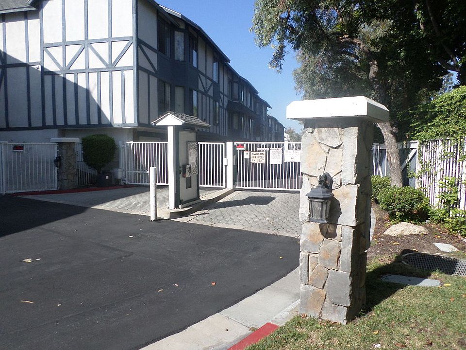 1st image of 3044 W Cheryllyn Ln #22