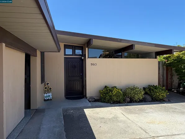 980 Crane Ave, Foster City, CA 94404