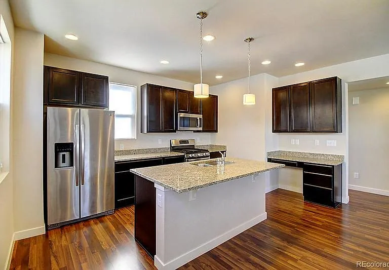 11240 Uptown Ave — Photo 5