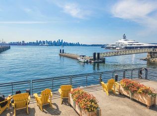341 W 19th St, North Vancouver, BC