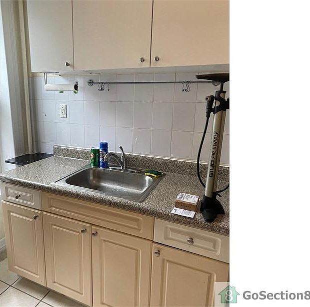 2nd image of 1408 Bushwick Ave APT 3R