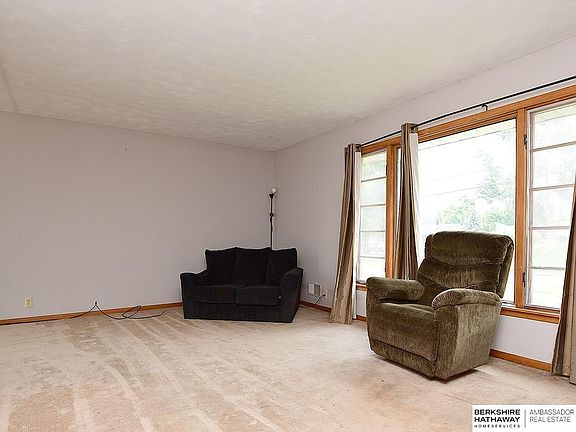 5th image of 5522 N 78th St