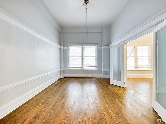 3rd image of 637 Bush St