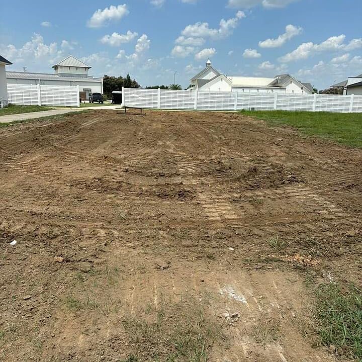 1st image of 104 Windswept Ln