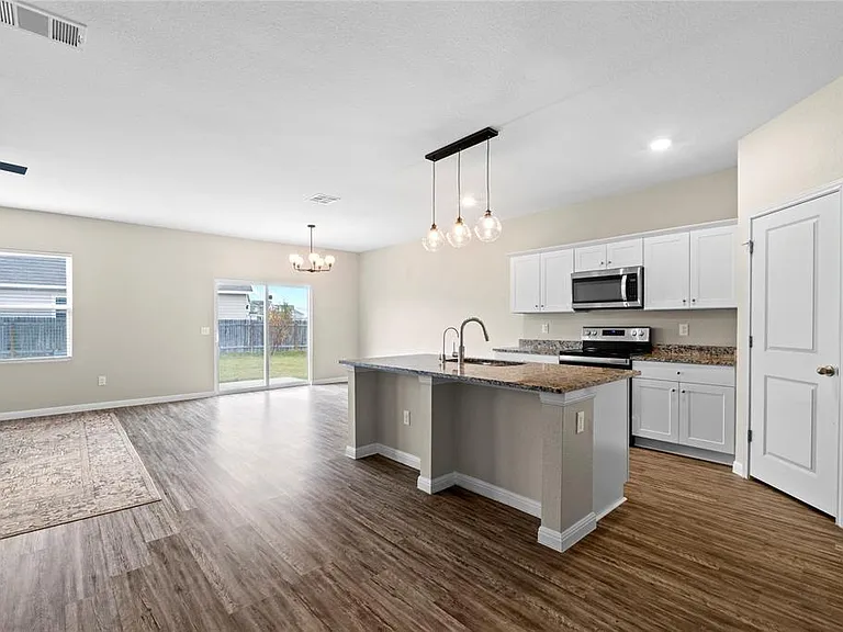 12812 Samuel Adams Dr — Photo 5