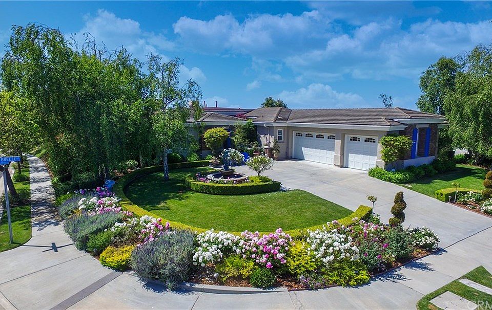 1st image of 60 Sea Breeze Ave