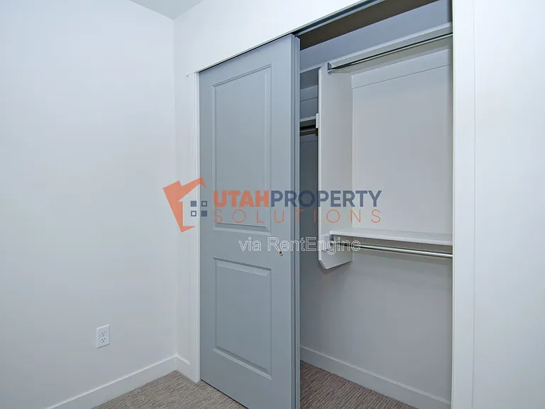 963 W 540 S — Photo 18