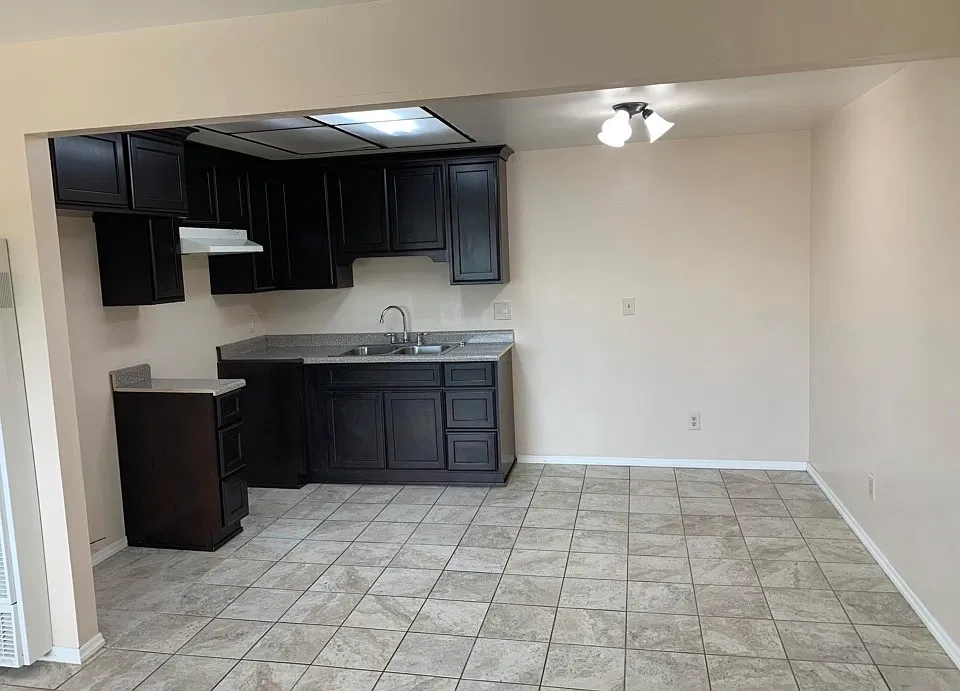 1028 Clement St — Photo 4
