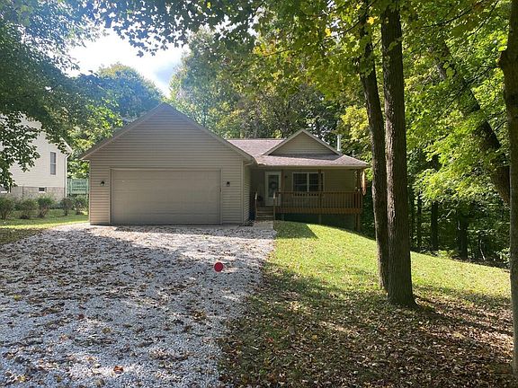 2nd image of 832 Highland Hills Dr