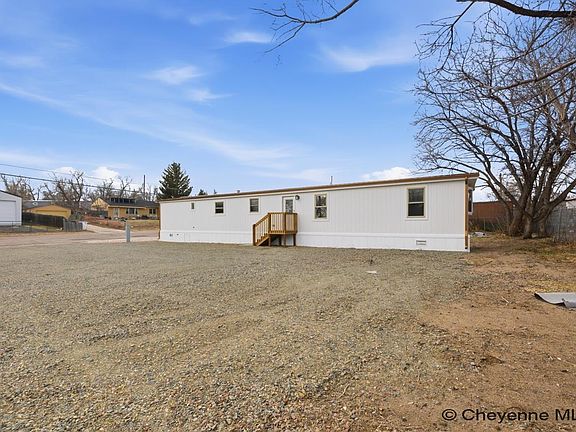 2nd image of 402 Williams St