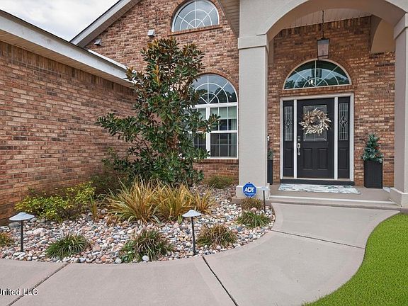 3rd image of 14087 Maddie Cir