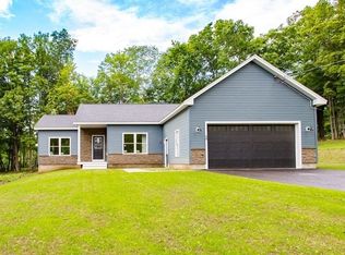 40 Carl St, Warren, MA 01083