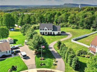 24 Reservoir Dr, Wallingford, CT 06492