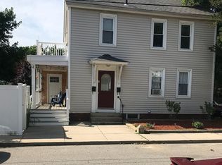 24 Collins St, Amesbury, MA 01913