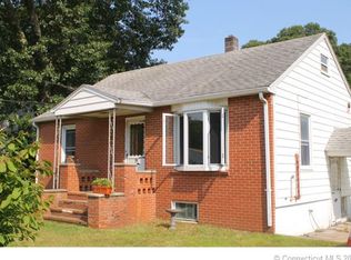 45 Wayne Rd, Groton, CT 06340