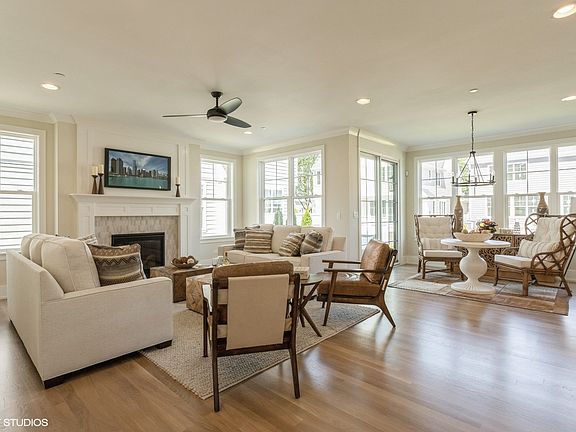 5th image of 543 Kensington Lot 2